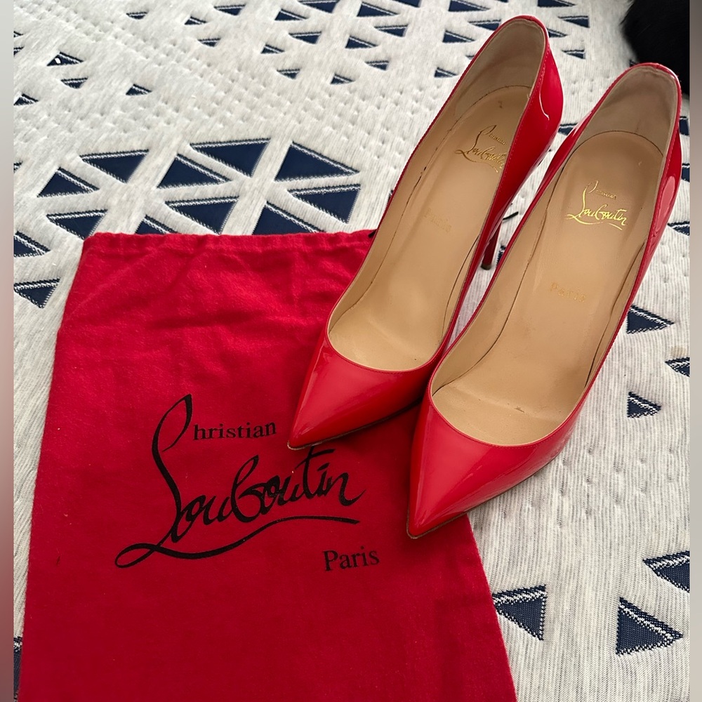 Size 39 1/2 Christian Louboutin Paris Shoe Heels Red